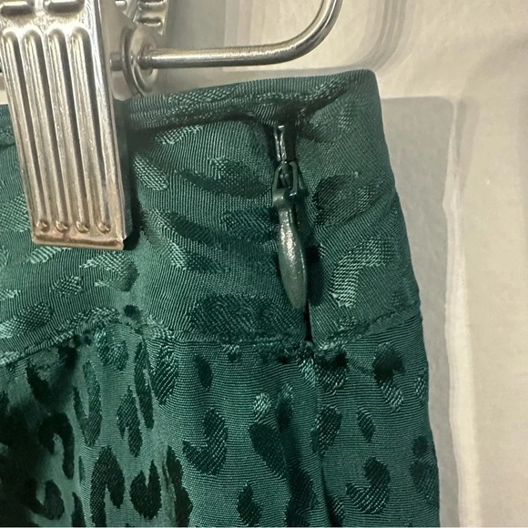 L*Space Harlow Pant In Ultramarine Emerald Green Leopard Print NWT - Picture 10 of 13